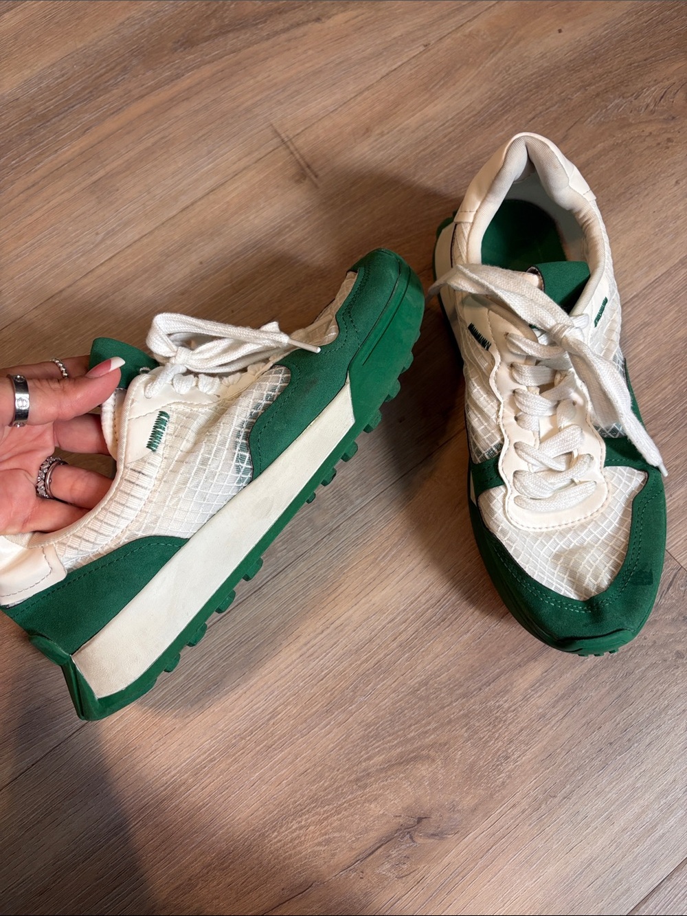 Zara White and Green Women's Sneakers